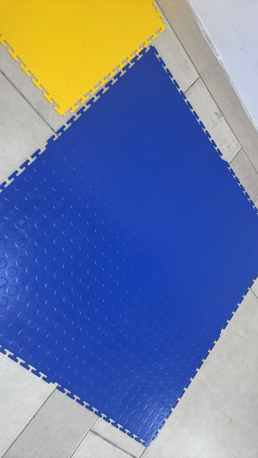 Interlocking PVC Floor Tiles